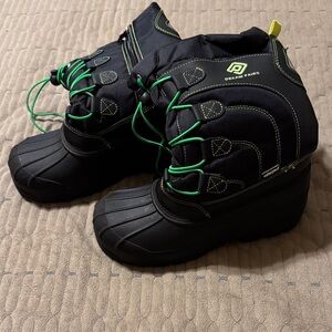 Dream Pairs Kids Black and Green Snow Boots